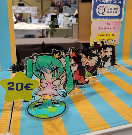 Standees